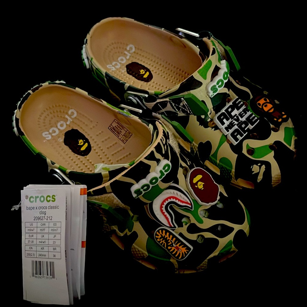 BAPE X CROCS 🥰